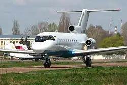 Яковлев Як-40 9321028, Киев – Жуляны RP33036