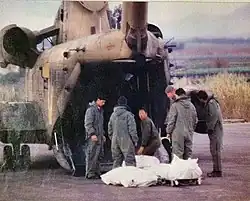 Bergung und Transport von Opfern der beiden Hubschrauber-Abstürze