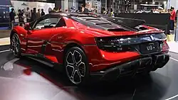 Heckseitenansicht ohne Heckflügel