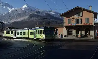 Bahnhof Bex mit einem Zug der TPC