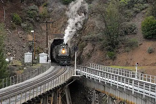 Tunnel Nr.&nbsp;31 an der Nordseite (Strecke Richtung Westen nach Oroville)