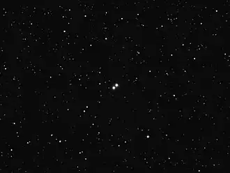 Bild von 16 Cygni (Mitte)