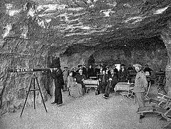 903, Felsenrestaurant bei der Jungfraubahn Station Eigerwand. Fotografiert von den Gebrüdern Wehrli