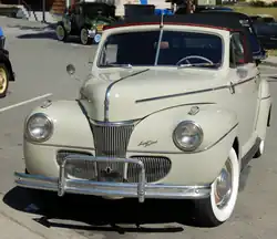 Ford Super Deluxe Cabriolet Modell 11A (1941)