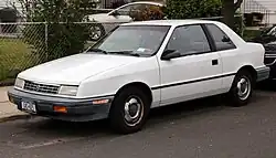 Plymouth Sundance Dreitürer