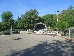 Lourdesgrotte von Comoro