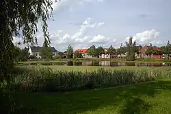 Blick über den Dorfteich