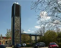 Gotteshaus und Campanile