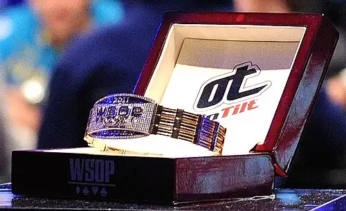 Bracelet, das Heinz für den Sieg erhielt