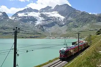Cambrenagletscher vom Nordostufer des Lago Bianco, mit Piz Caral, Piz Cambrena und Piz d’Arlas (2013)