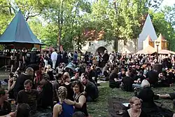 Wave-Gotik-Treffen („Heidnisches Dorf“, Torhaus Dölitz)