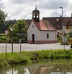 Kapelle nahe der Dorfmitte