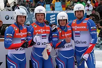 Alexander Denissjew, Tatjana Iwanowa und Wladislaw Antonow, mit Roman Repilow (2.&nbsp;v.&nbsp;l.)