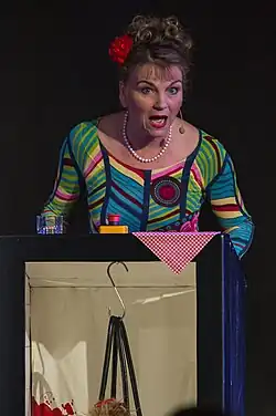 Julia Kempken als Clarissa Taubertal