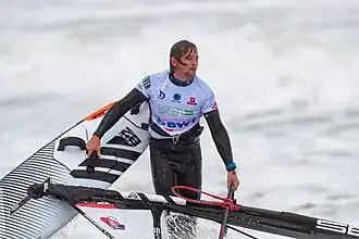 van der Eyken (2019)