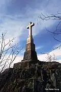 Wiedererrichtetes Bergkreuz auf dem Gipfel (Aufnahme von 2019)