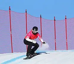 Margaux Herpin beim Team-Ski-Snowboard-Cross-Wettbewerb