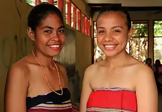 Frauen in der traditionellen Tracht