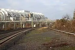 Die Brücke gesehen vom Bahnhof Westkreuz, 2021