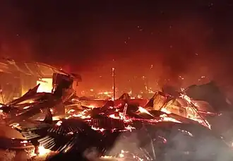 Feuer am Markt von Comoro (2021)