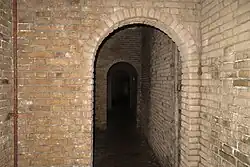 Im Inneren der Mauer