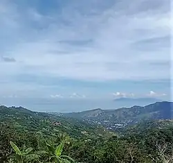 Blick hinab auf Dili