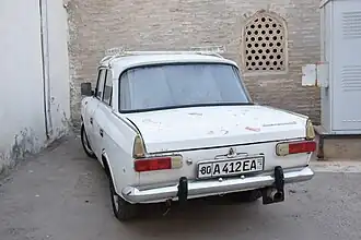 Auch bei den zuletzt produzierten Ausführungen bis 2001 wurde die klassische Heckpartie mit Heckflossen beibehalten.