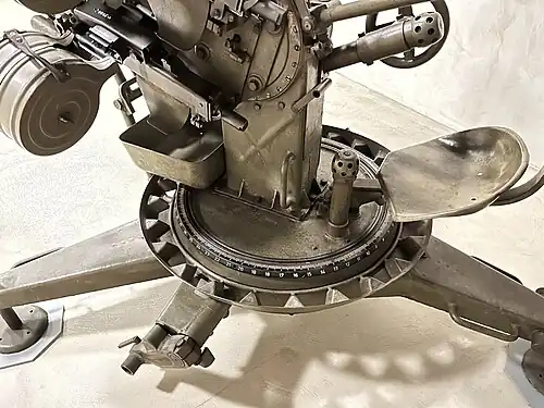 Untere Lafettierung 12,7-mm-AA Gun vz.53