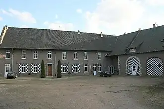 Vorburggebäude, Ansicht vom Innenhof