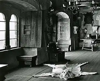 Innen angebrachte Fensterläden in der Burg Gnandstein, 1937