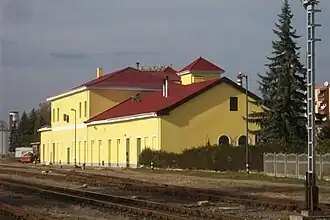 Empfangsgebäude des Bahnhofes Sopron-Déli der Südbahn (2010)