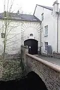 Niersbrücke und Hauseingang