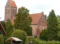 Neugotischer Westturm