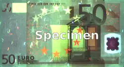 Vorderseite bei 350&nbsp;nm Die Folie des Kinegramms unten rechts leuchtet auf; gut erkennbar sind die Melierfasern