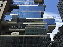 Erste Etagen über dem Straßenniveau (2022)