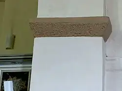 Romanisches Kapitell oder Kämpfersims am Triumphbogen