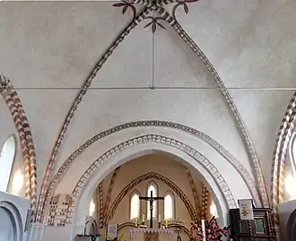 Östliches Schiffsjoch, Chor, Altarkreuz