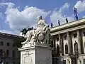 Humboldt-Universität mit Denkmal Alexander von Humboldts