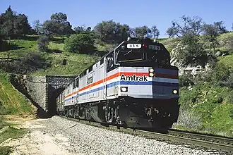 F40PHR 315 mit California Zephyr nahe Newcastle (1995)