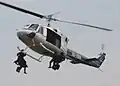 Einsatzübung der ATJ Lučko an einem Bell-212-Hubschrauber (2008)