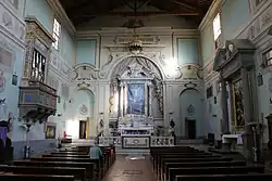 Blick zum Altar der Abbazia