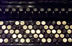 Klaviatur eines Knopfakkordeons