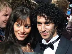 Liliana de Vries spielt Mara, Achmed Akkabi spielt Appie