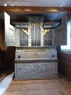 Hausorgel von Wendelin Looser mit geschlossenen und offenen Flügeltüren, 1772