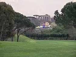 Blick vom 10. Grün: der Golfplatz liegt heute mitten in der Stadt.