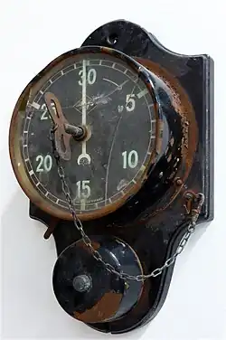 Historische Agfa Laboruhr mit Signalglocke