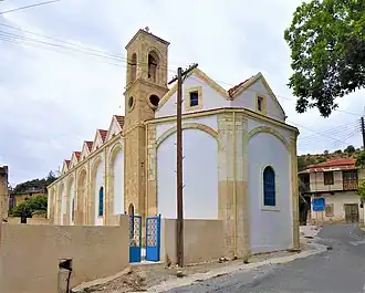 Kirche Agios Georgios in Pentalia