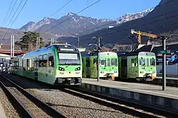 Bahnhof Aigle mit Zügen der TPC