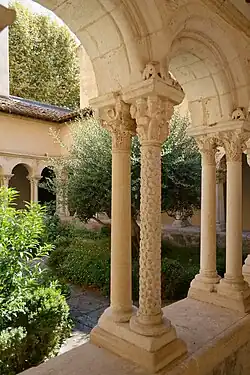 Säulen im Kreuzgang