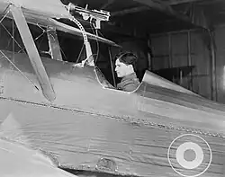 Albert Ball im Cockpit seiner S.E.5a